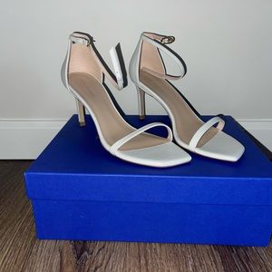 STAURT WEITZMAN AMELINA 75 WHITE HEELS